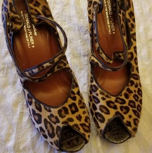DONALD J PLINER ALLIGATOR LEOPARD CALF HAIR HEELS